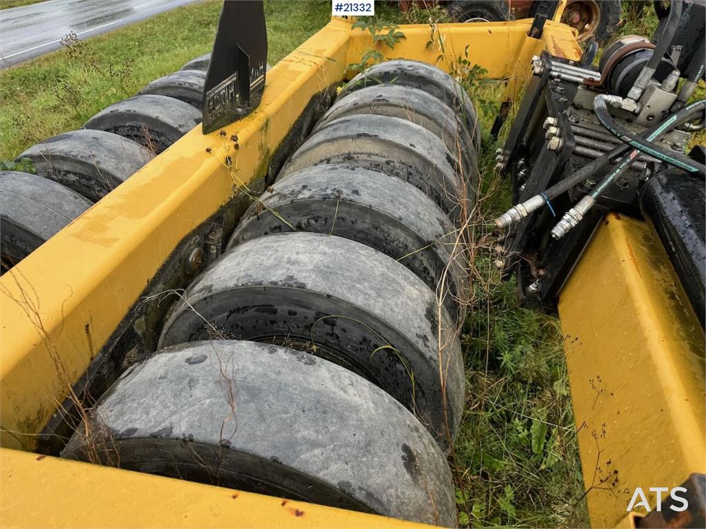 Hardi Hitch Rubber Roller.