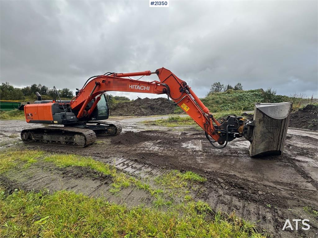 Hitachi ZX210LC w/ new certification. Only 2600 hours!
