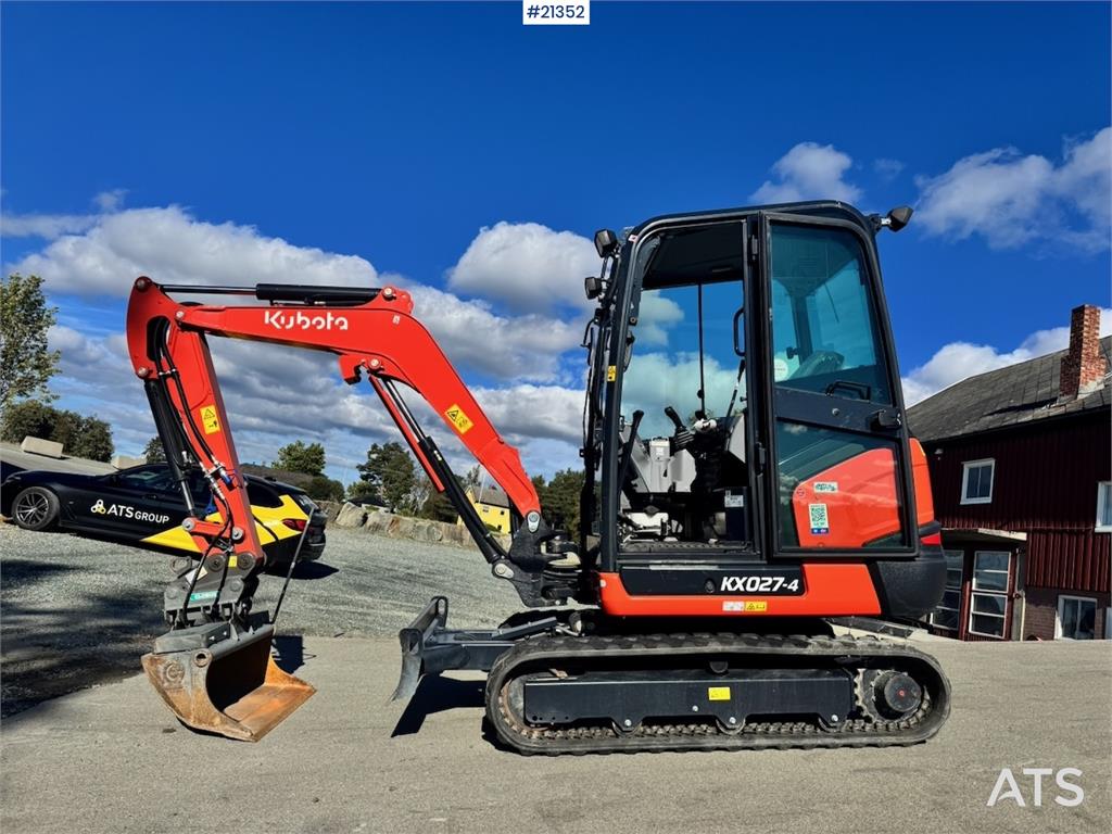 Kubota KX027-4 Mini Excavator w/ 2 buckets. 130 hours!