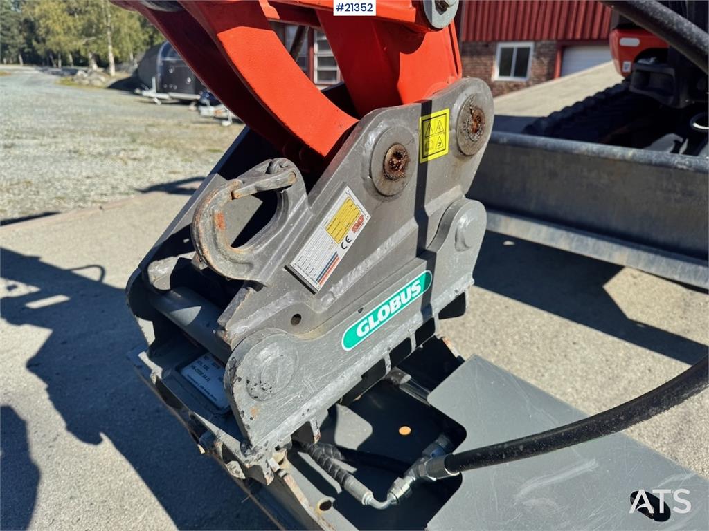 Kubota KX027-4 Mini Excavator w/ 2 buckets. 130 hours!