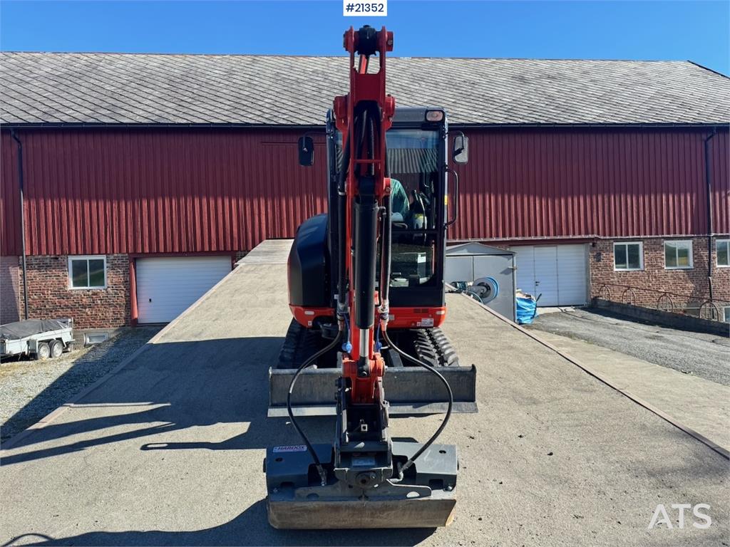 Kubota KX027-4 Mini Excavator w/ 2 buckets. 130 hours!