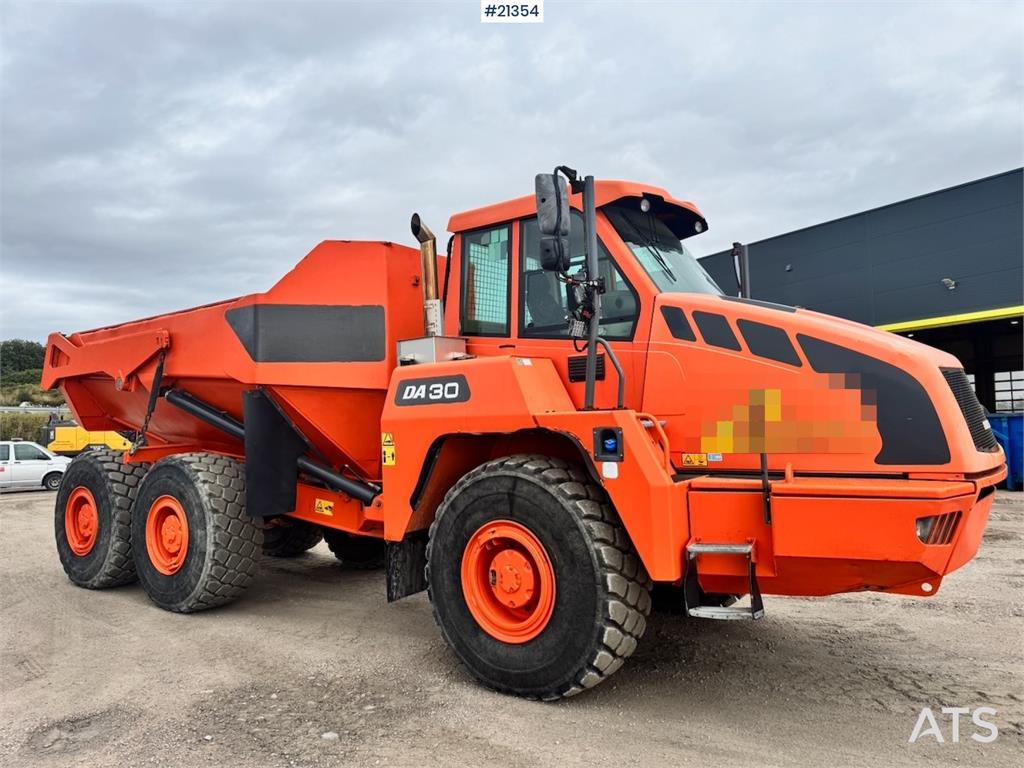 Doosan DA30 Dump Truck. 6650 hours!