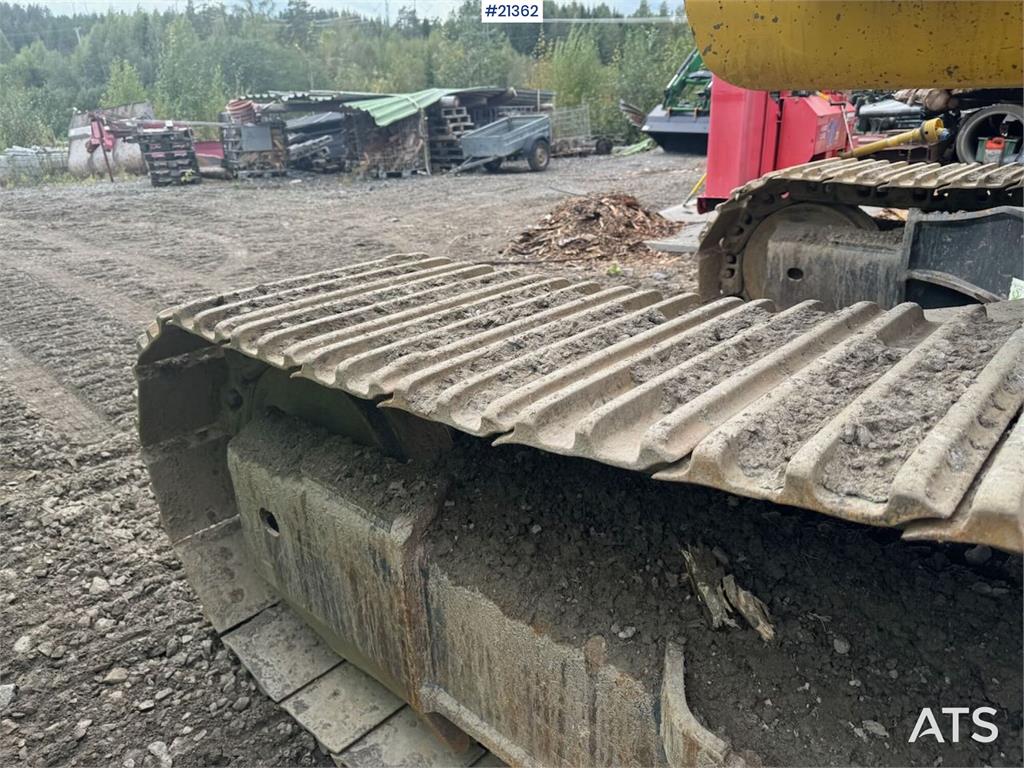 Komatsu PC290LC-11 Crawler excavator w/ tilt and 2 buckets