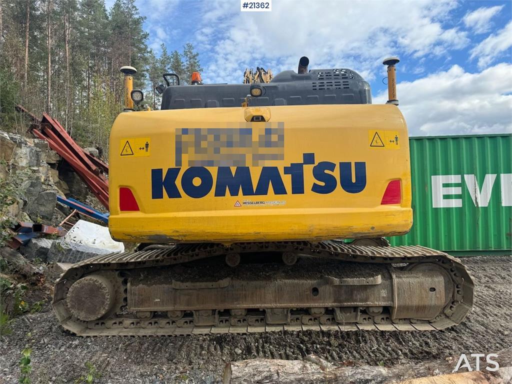 Komatsu PC290LC-11 Crawler excavator w/ tilt and 2 buckets