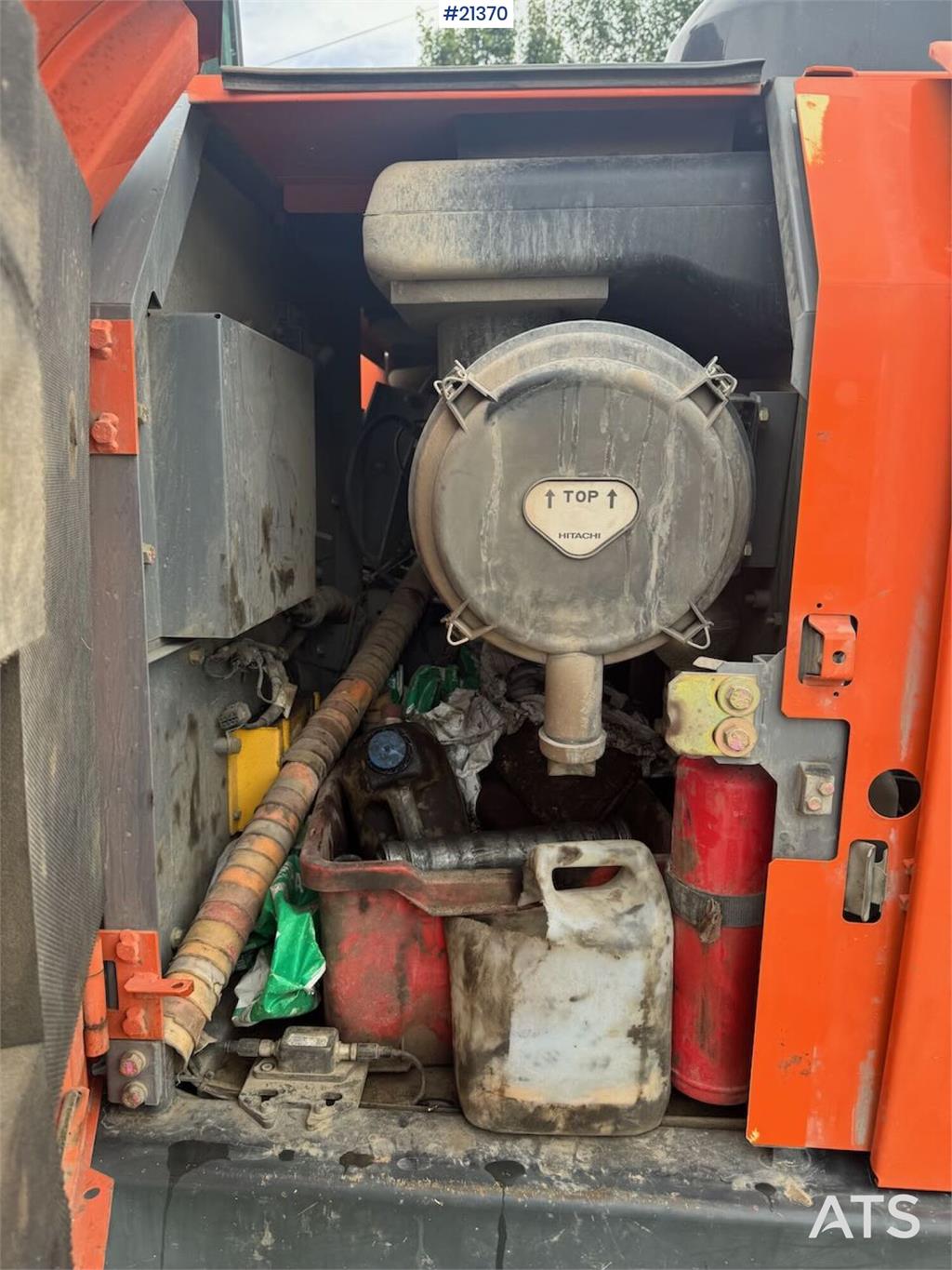 Hitachi ZX210LC-5B Tracked excavator w/ tilt, bucket and G