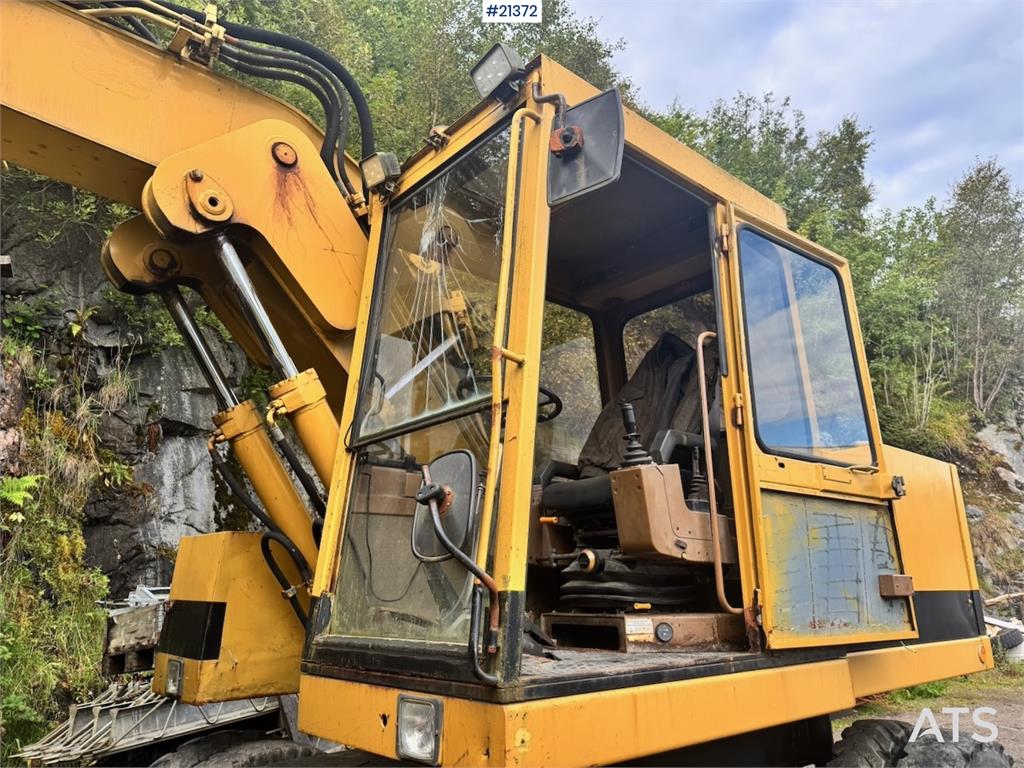 CAT 212B