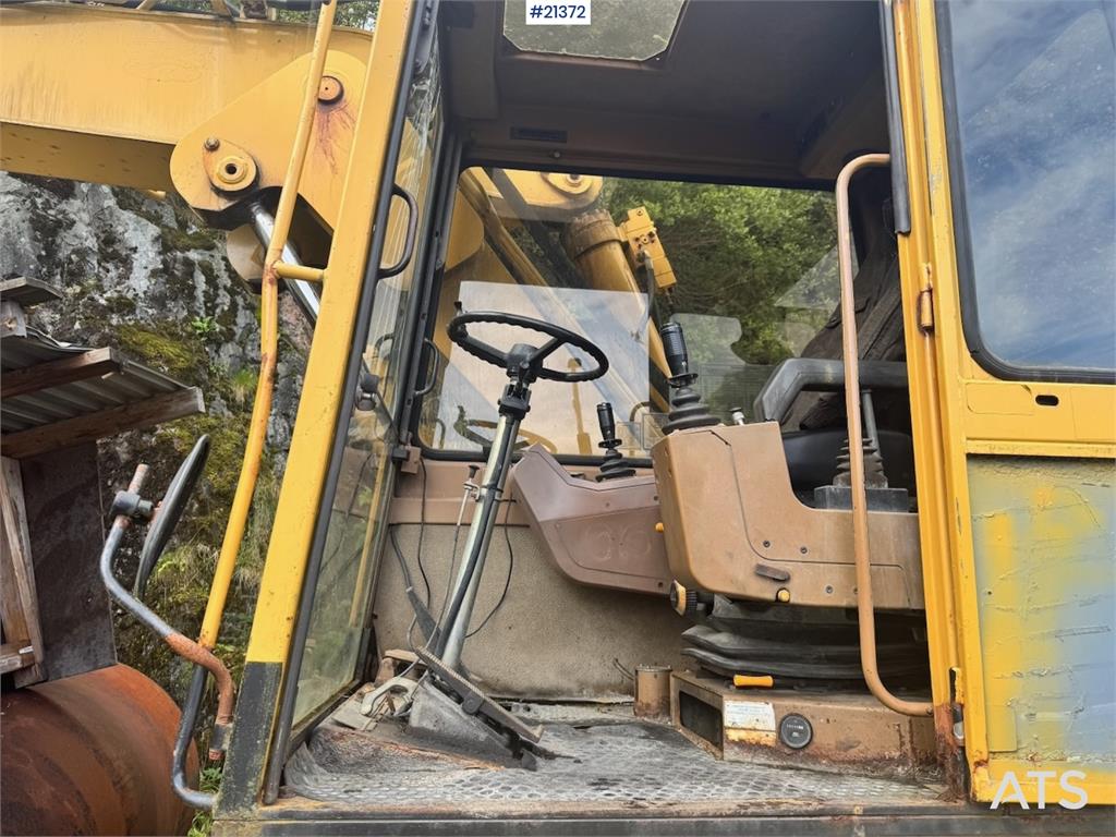 CAT 212B