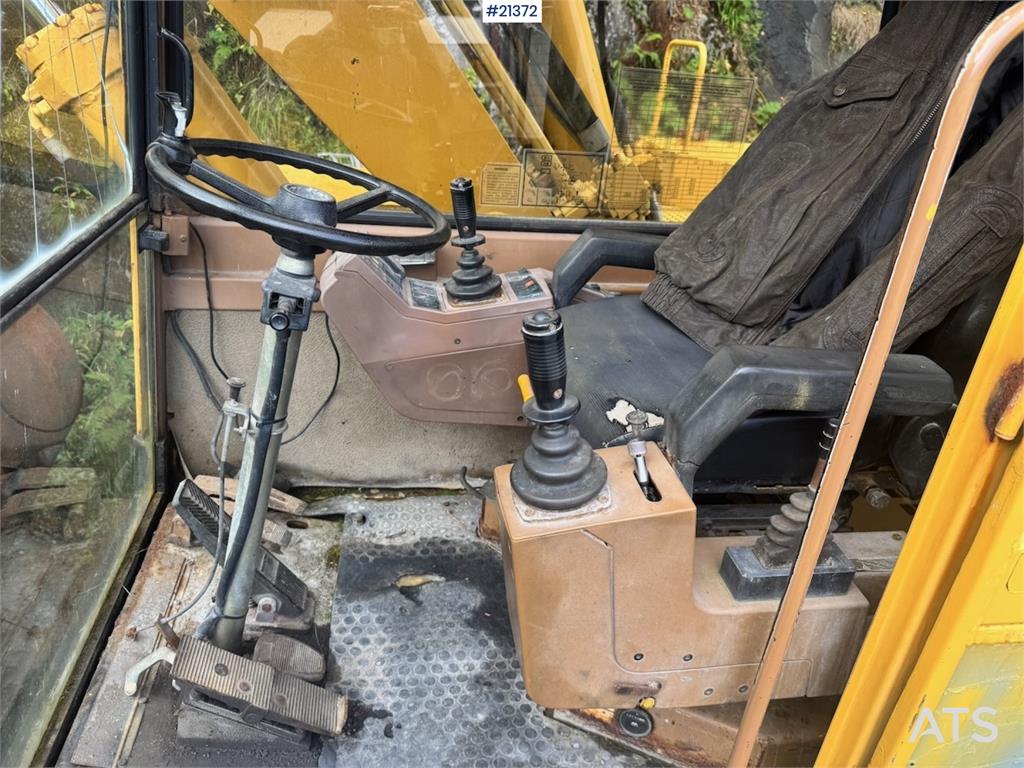 CAT 212B