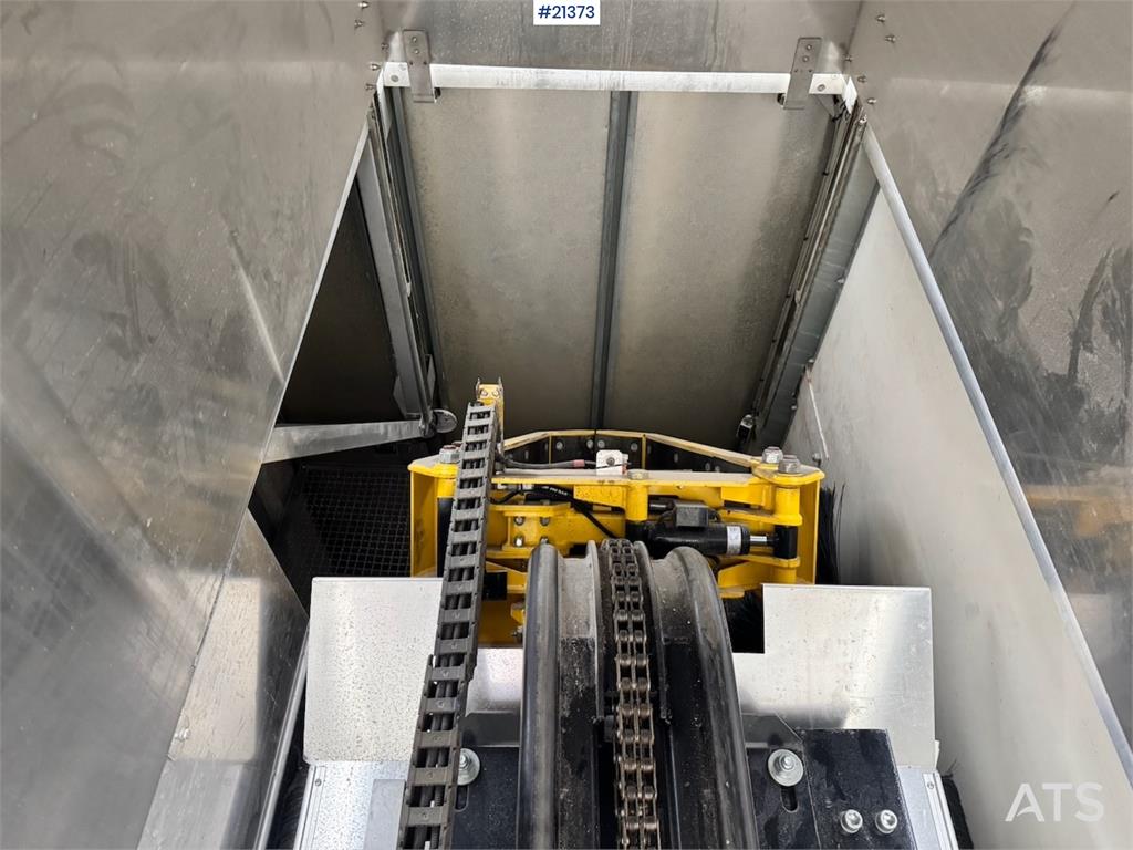 DAF LF260 Shredder Truck. 37,000 km! Must See!