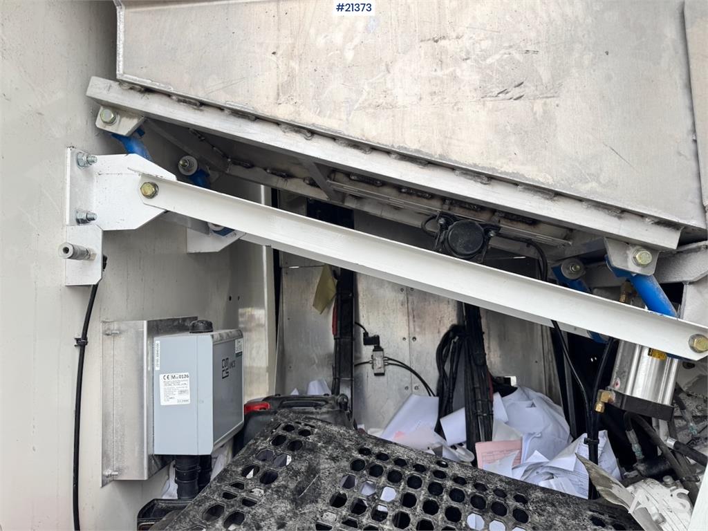 DAF LF260 Shredder Truck. 37,000 km! Must See!