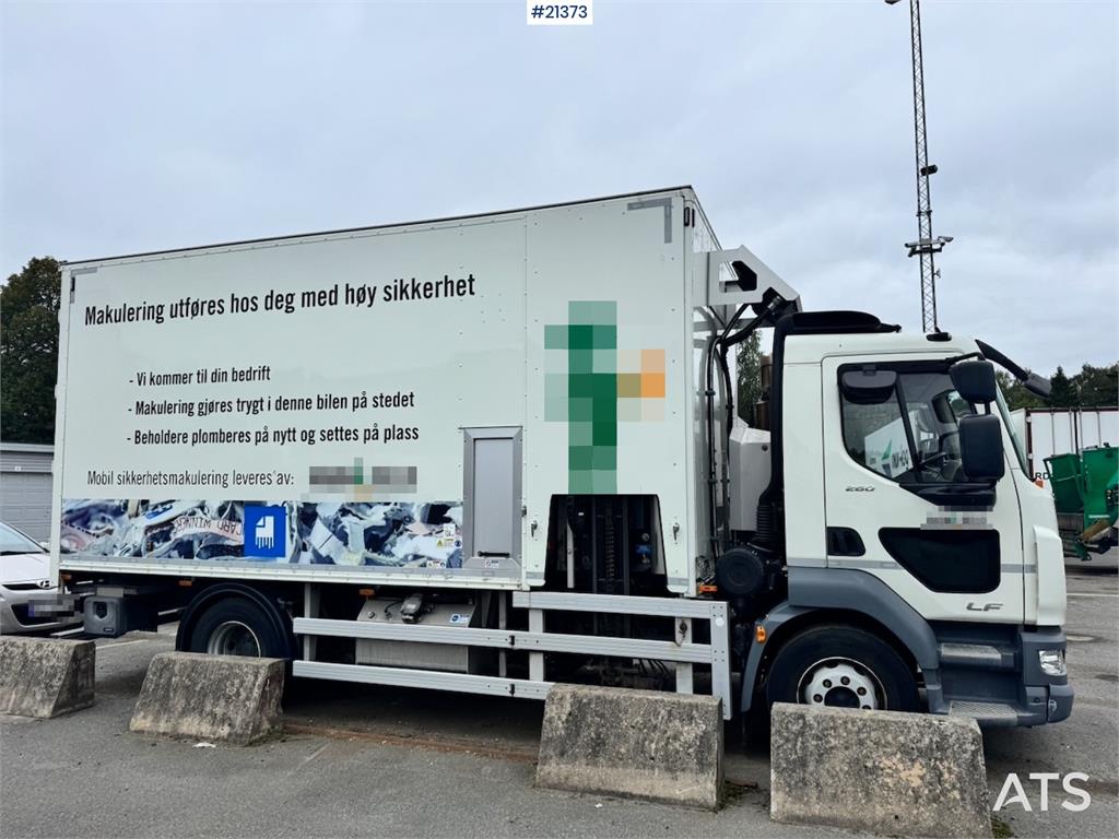 DAF LF260 Shredder Truck. 37,000 km! Must See!