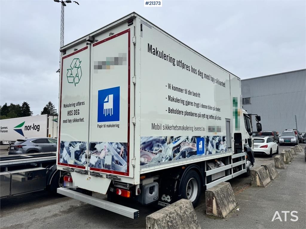 DAF LF260 Shredder Truck. 37,000 km! Must See!