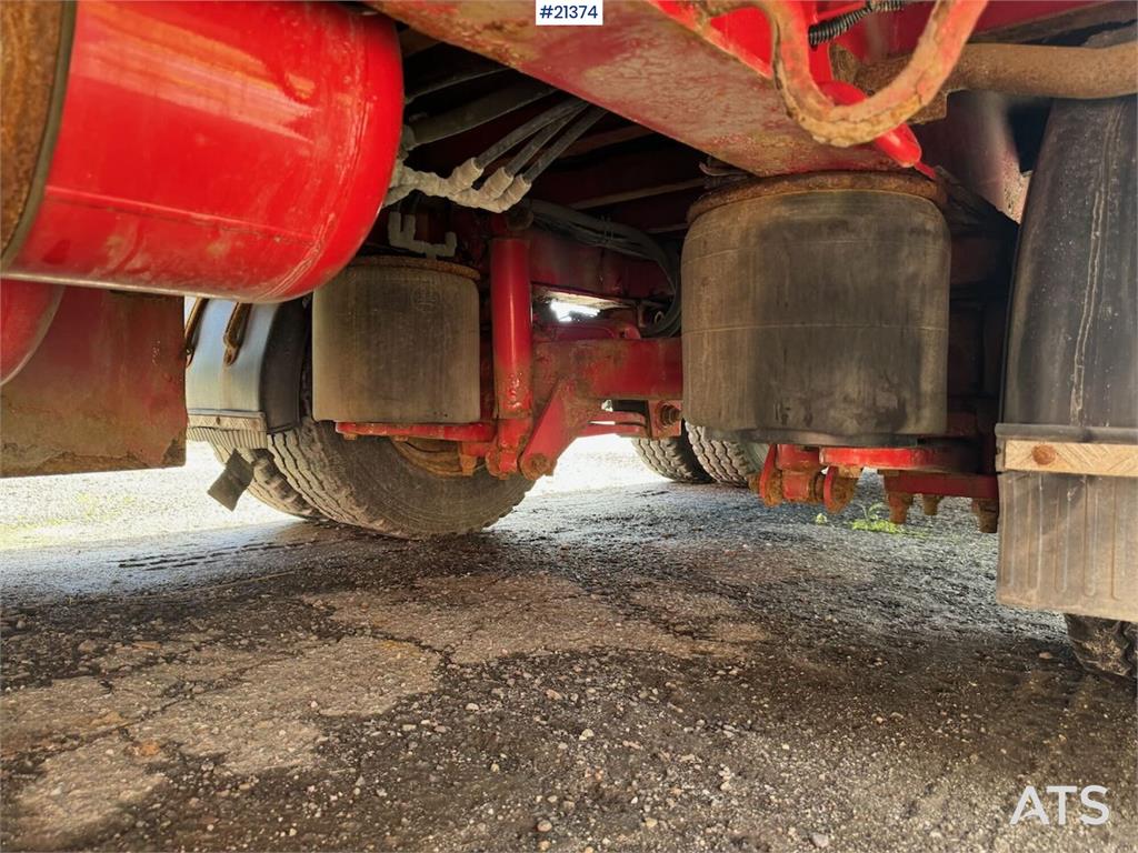 Istrail 2-axle flatbed trailer