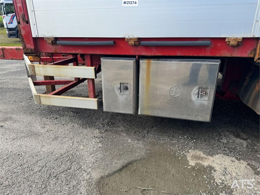 Istrail 2-axle flatbed trailer