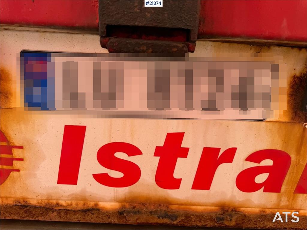 Istrail 2-axle flatbed trailer