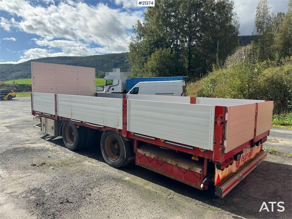 Istrail 2-axle flatbed trailer