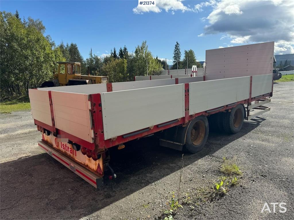 Istrail 2-axle flatbed trailer