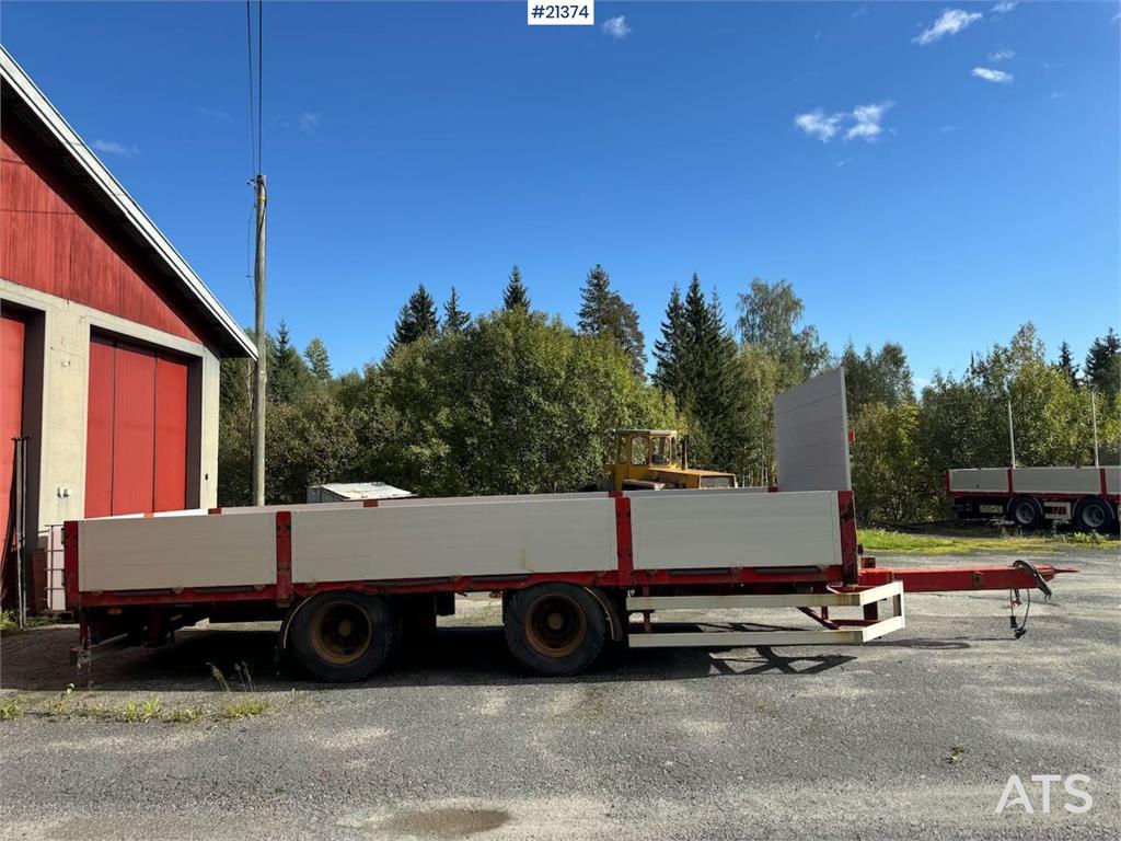 Istrail 2-axle flatbed trailer