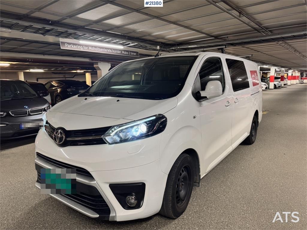 Toyota Proace w/ 2 sets of tires.