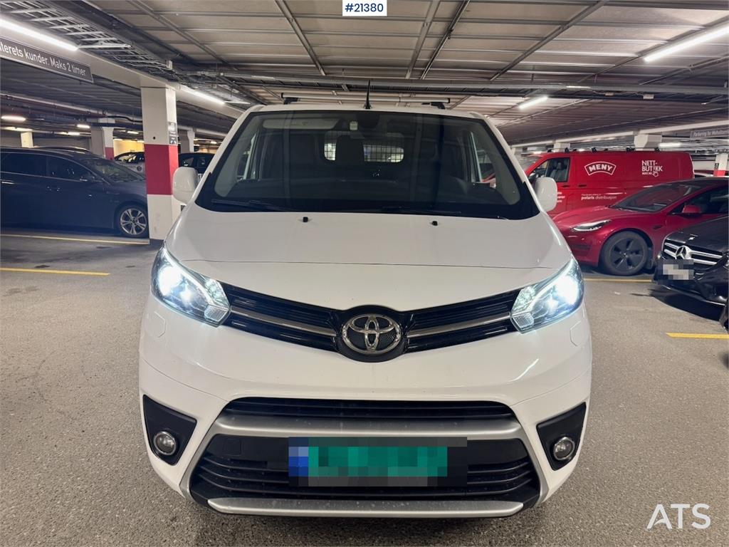 Toyota Proace w/ 2 sets of tires.