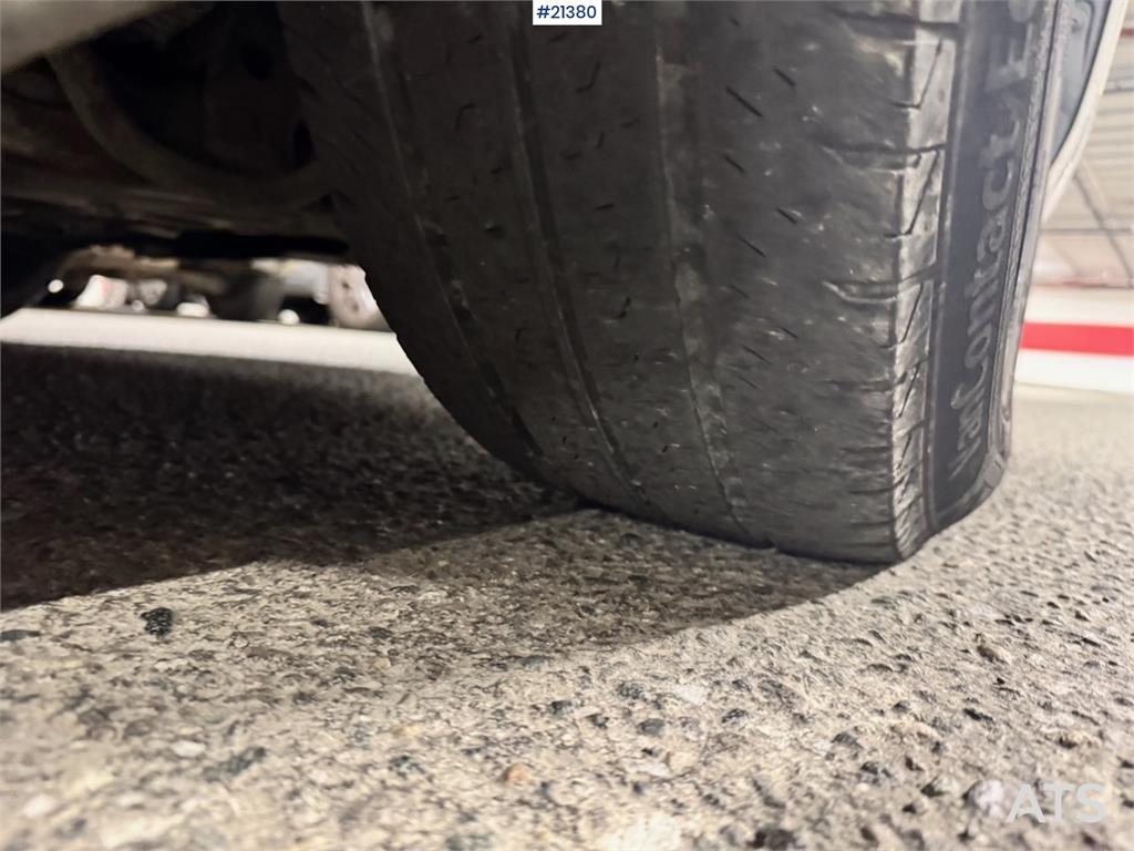 Toyota Proace w/ 2 sets of tires.