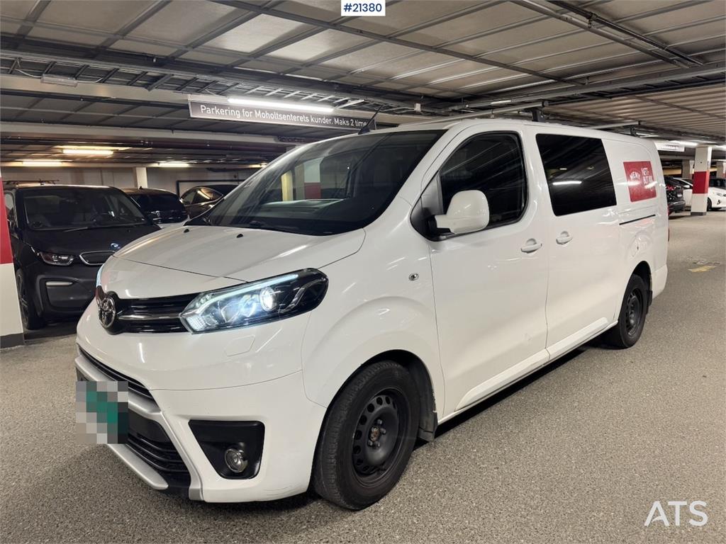 Toyota Proace w/ 2 sets of tires.
