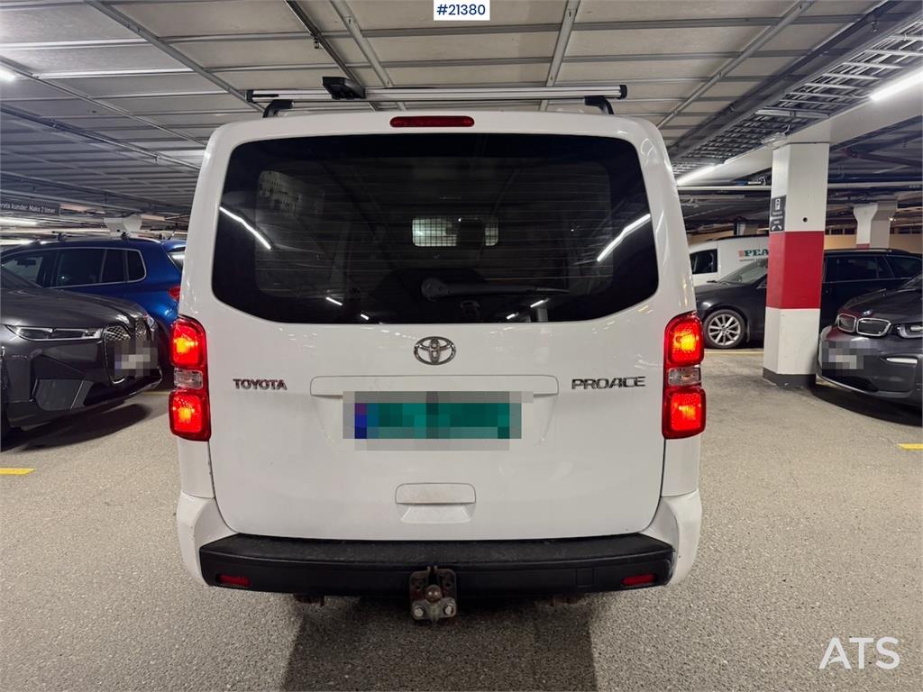 Toyota Proace w/ 2 sets of tires.