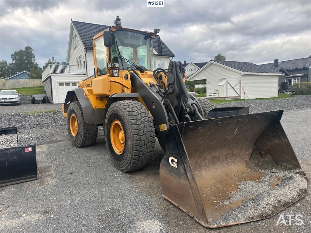 Volvo L90E wheel loader. WATCH VIDEO.