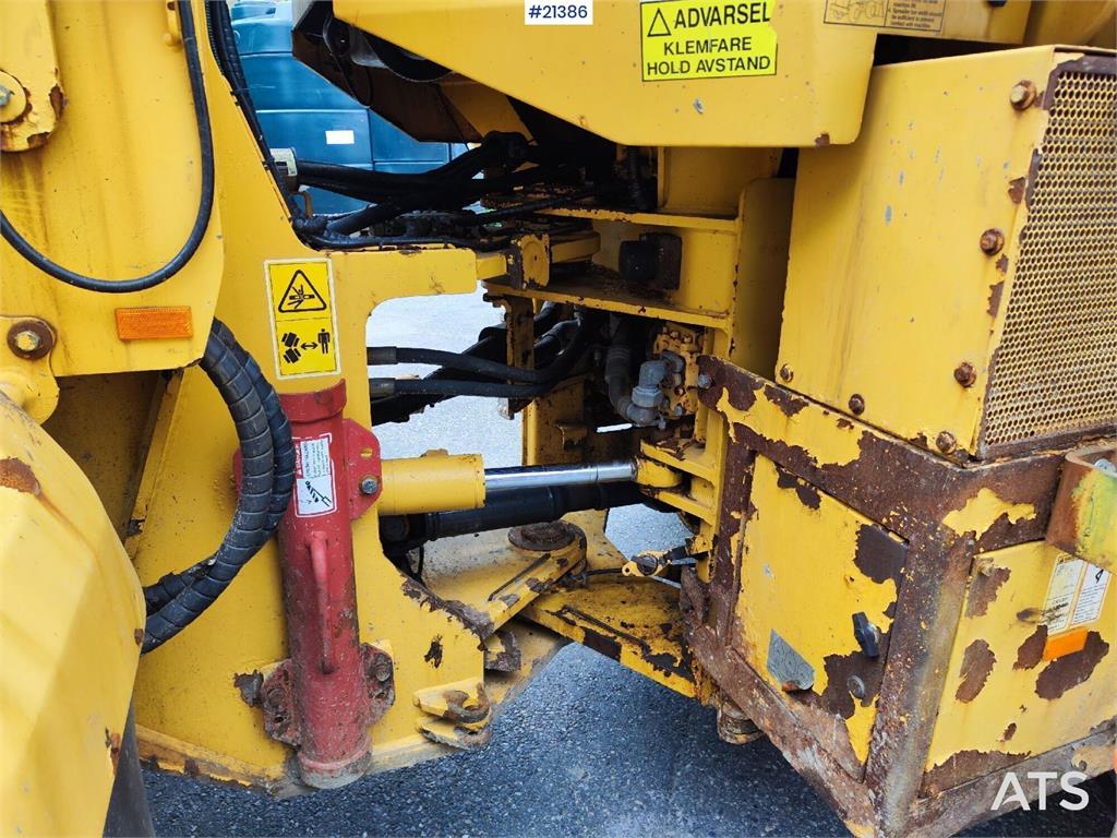 LiuGong CLG 835 III Wheel Loader. Low hours!
