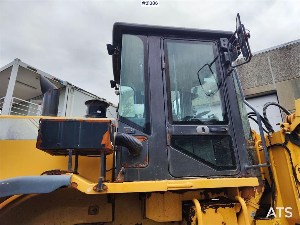 LiuGong CLG 835 III Wheel Loader. Low hours!