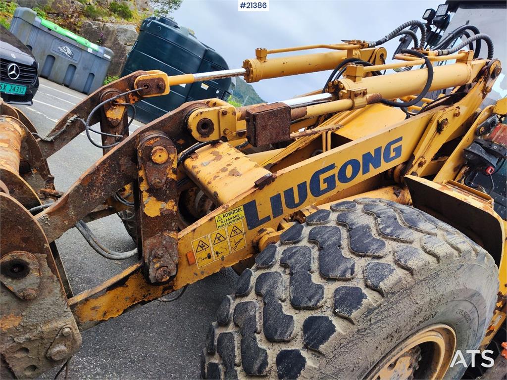 LiuGong CLG 835 III Wheel Loader. Low hours!