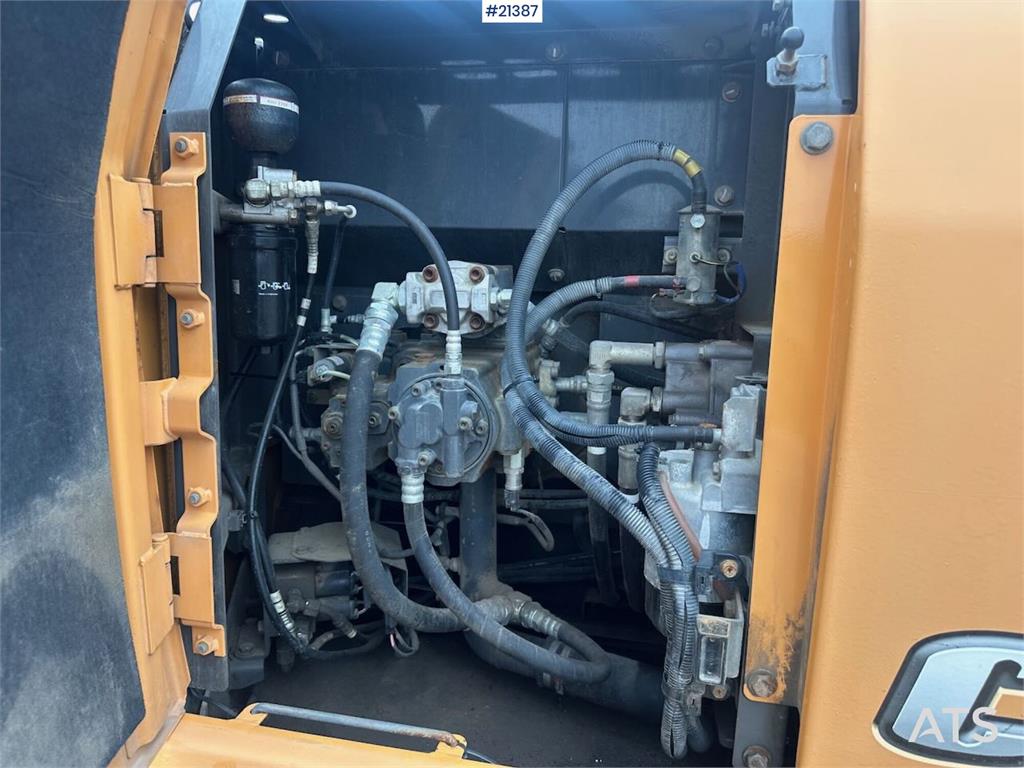 CASE CX130B excavator w/rototilt and two buckets. WATCH