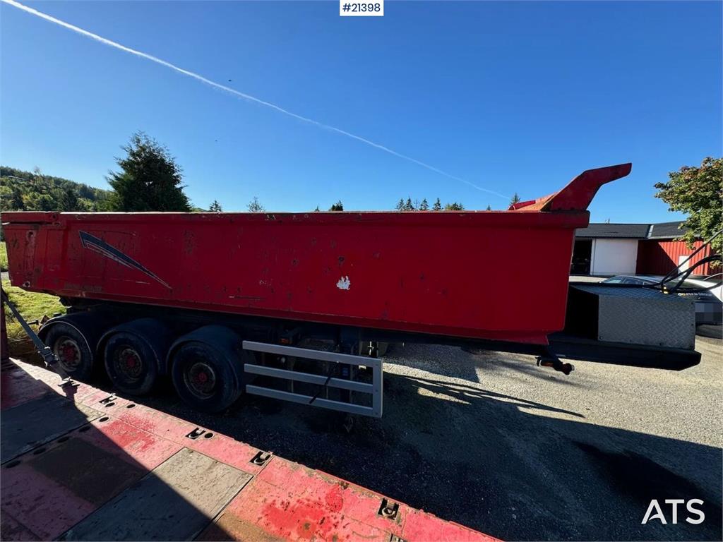 Maur Tip trailer