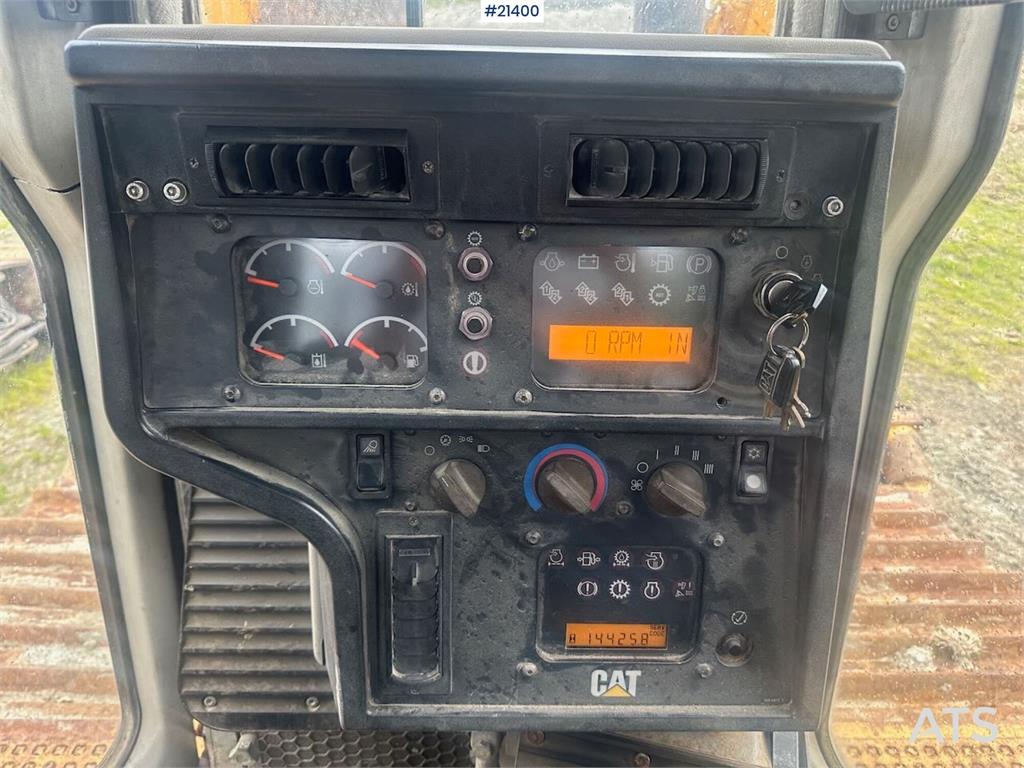 CAT D6R LGP