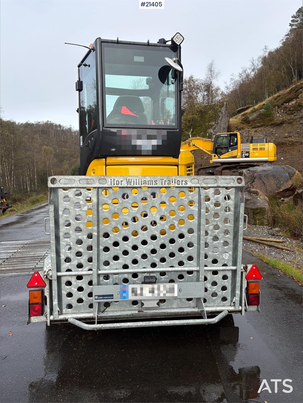 Komatsu PC24MR-5 excavator with/ sanding bucket, rototilt,