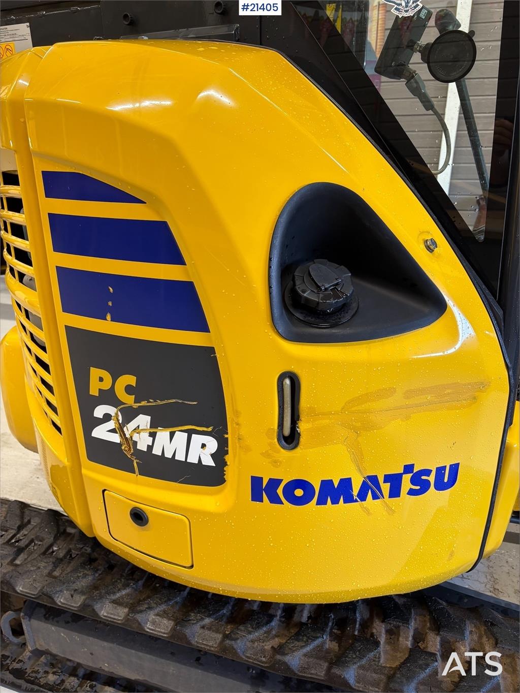 Komatsu PC24MR-5 excavator with/ sanding bucket, rototilt,
