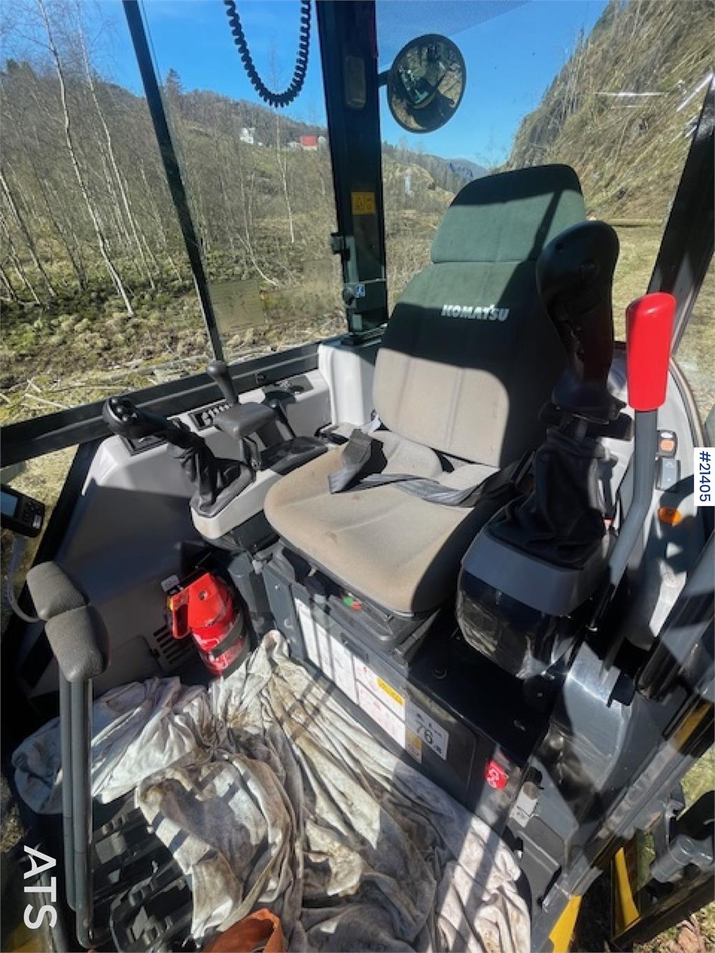 Komatsu PC24MR-5 excavator with/ sanding bucket, rototilt,