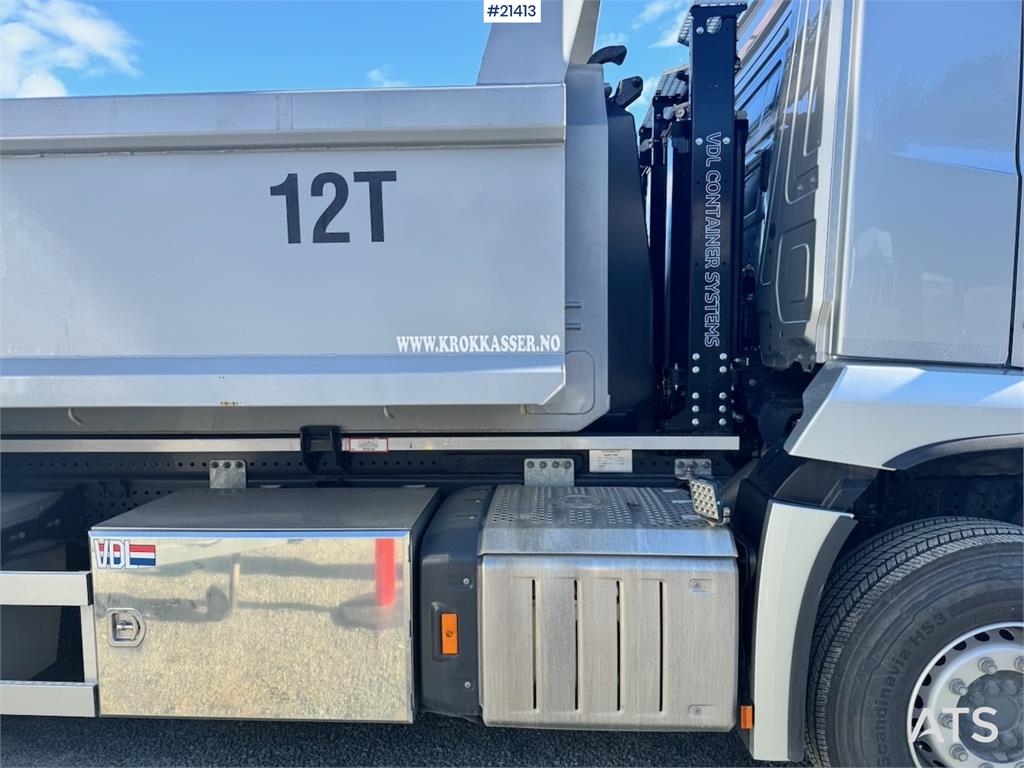 Mercedes-Benz Arocs 2543 6x2 Hook Truck. 3600 km!!