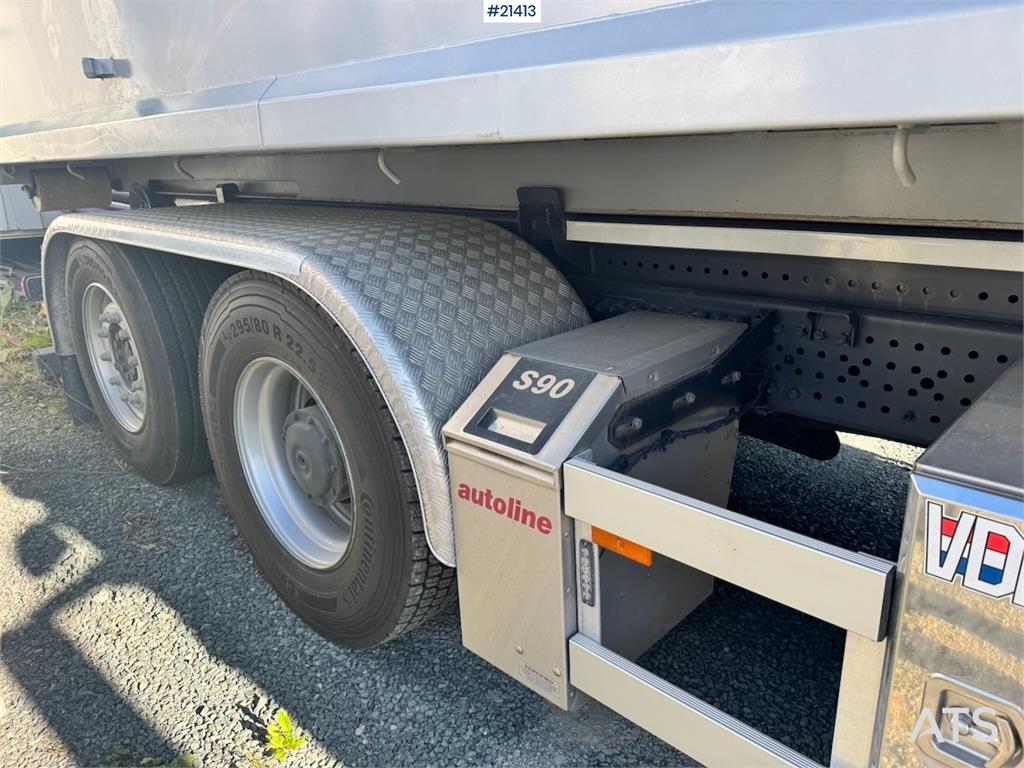 Mercedes-Benz Arocs 2543 6x2 Hook Truck. 3600 km!!