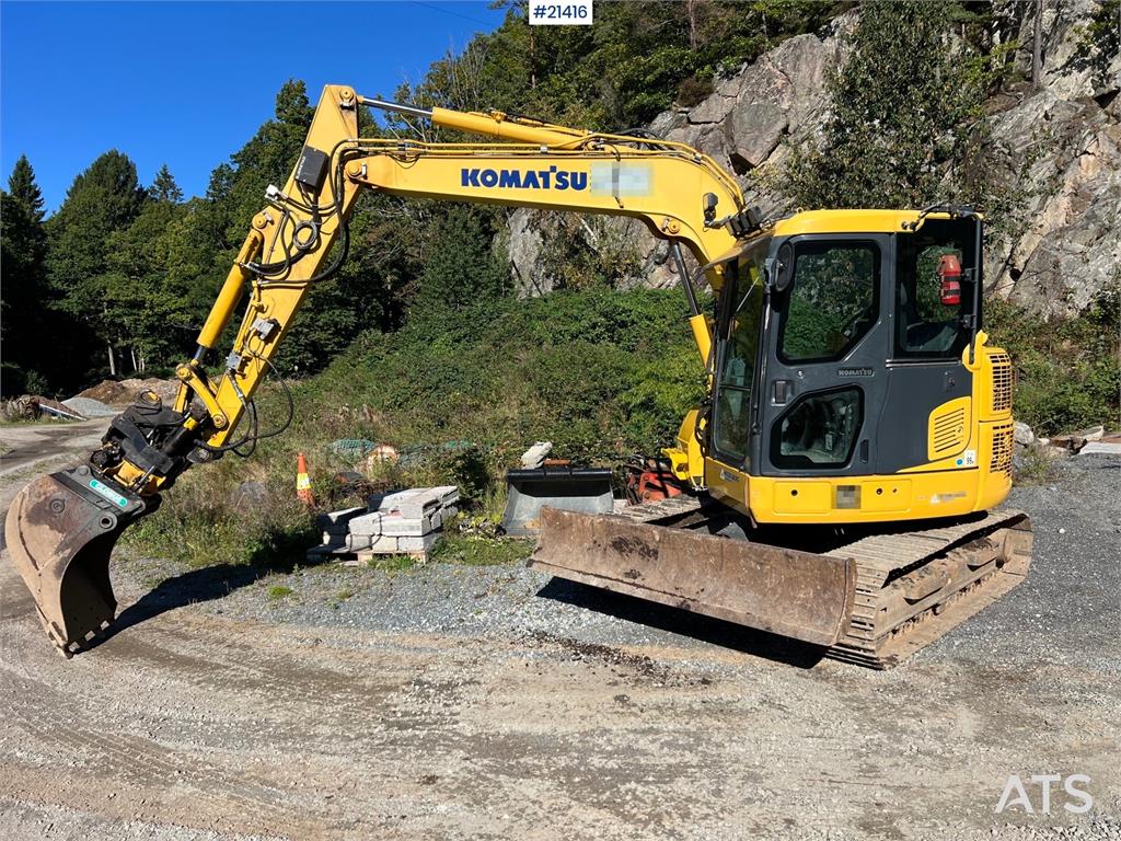 Komatsu PC78us Excavator w/ Rototilt, sanding bucket, narr