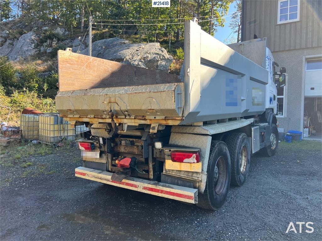 Scania R560 Plow rigged tipper truck w/ plow attachment
