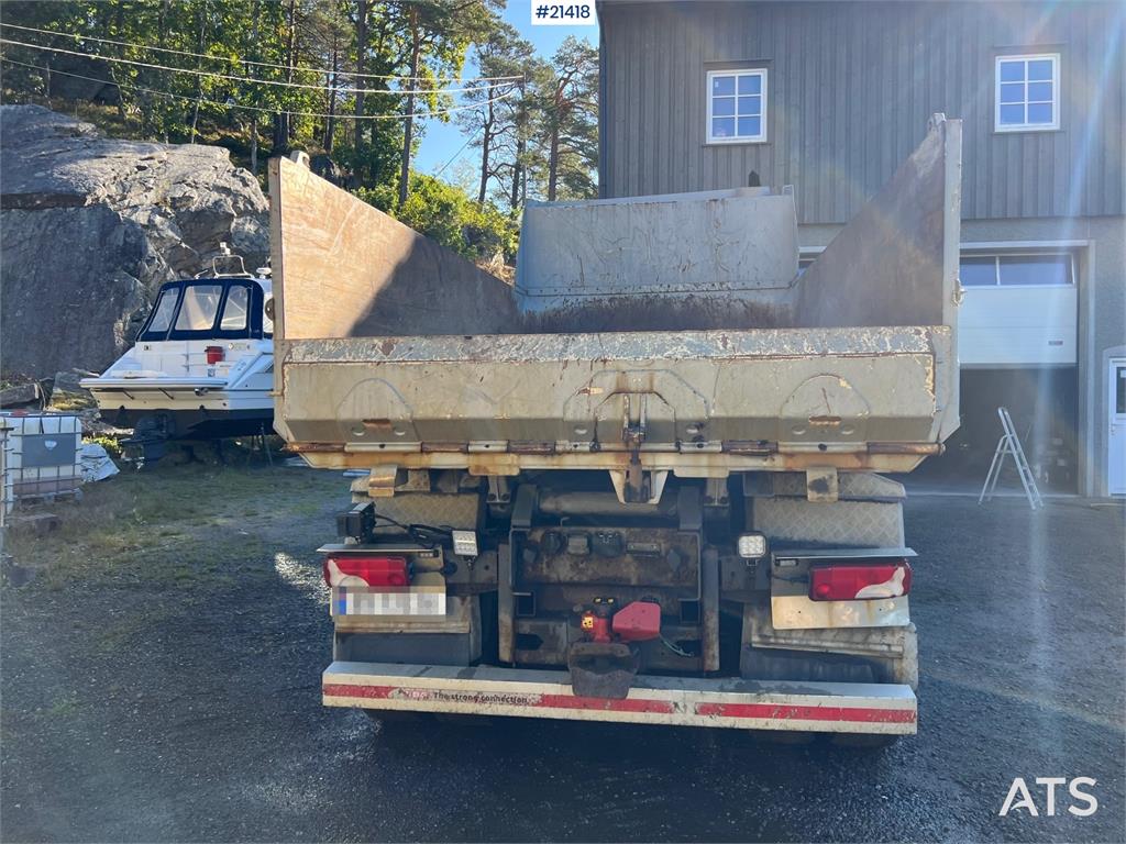 Scania R560 Plow rigged tipper truck w/ plow attachment