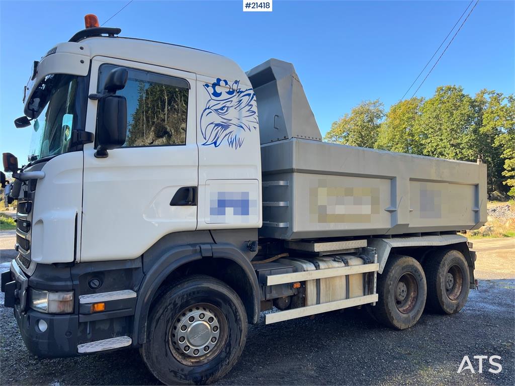 Scania R560 Plow rigged tipper truck w/ plow attachment