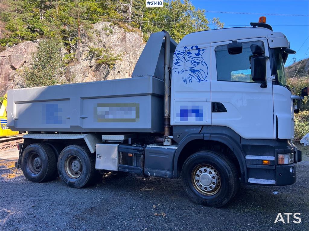 Scania R560 Plow rigged tipper truck w/ plow attachment