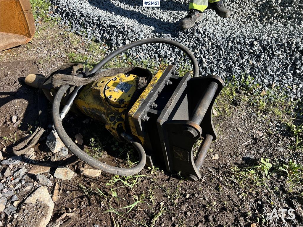 Epiroc SB 452 spike hammer (321 kg) m50 attachment