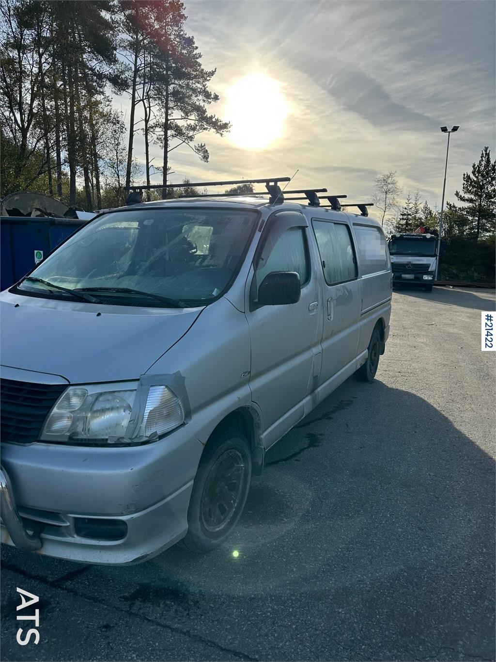 Toyota Hiace 4WD Van w/ needs new Clutch