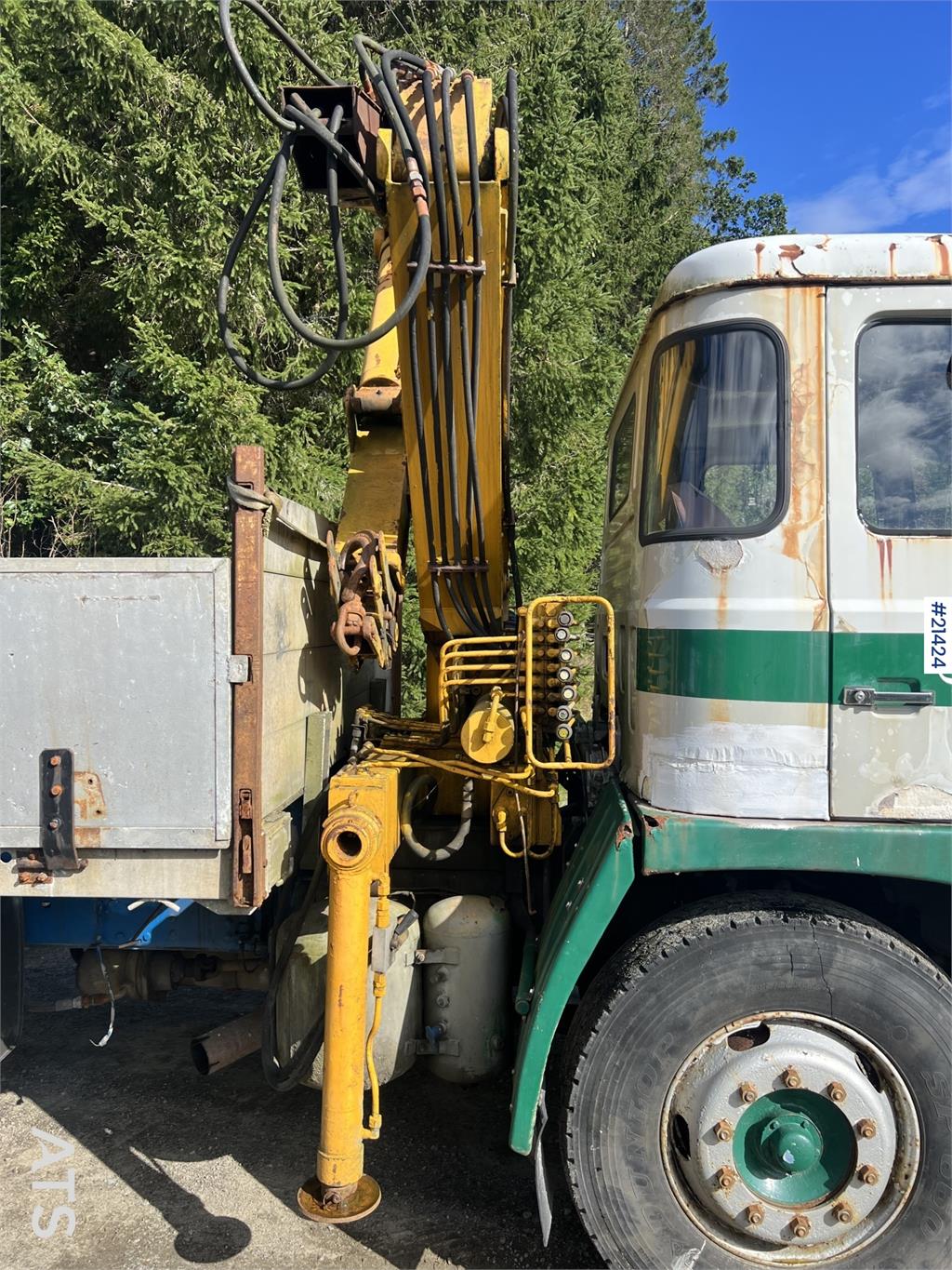 Scania LB 81 6x2 Crane truck w/ 10t/m crane and tipper Re