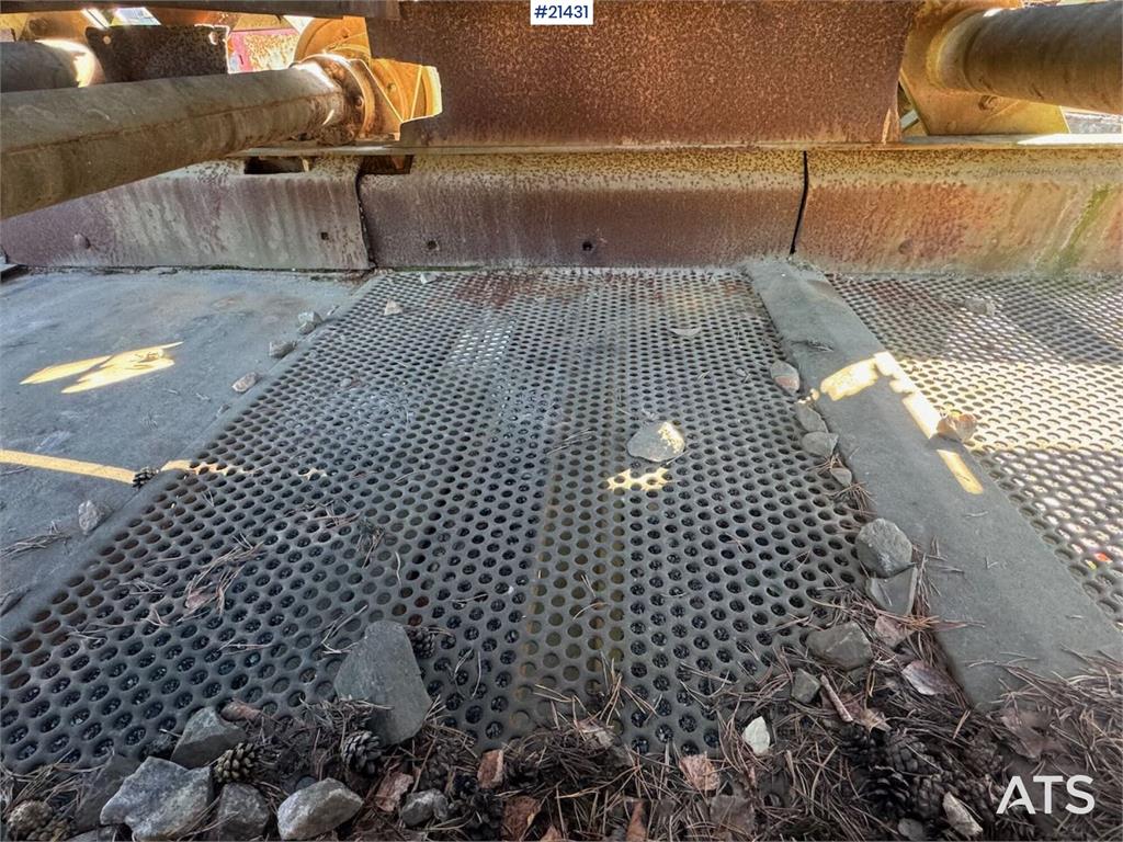 [Other] Ludwig Binder Linear quarry sieve.