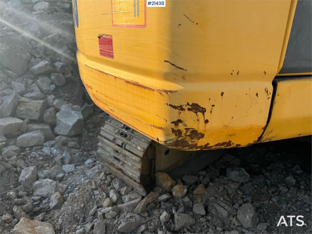 Komatsu PC210LC-8 Crawler Excavator w/ 2 Buckets, Tilt and
