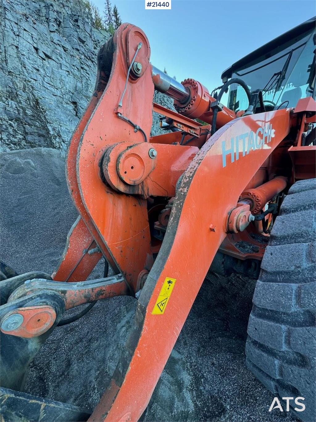Hitachi ZW310 Wheel Loader with/Bucket. 3400 Hours!
